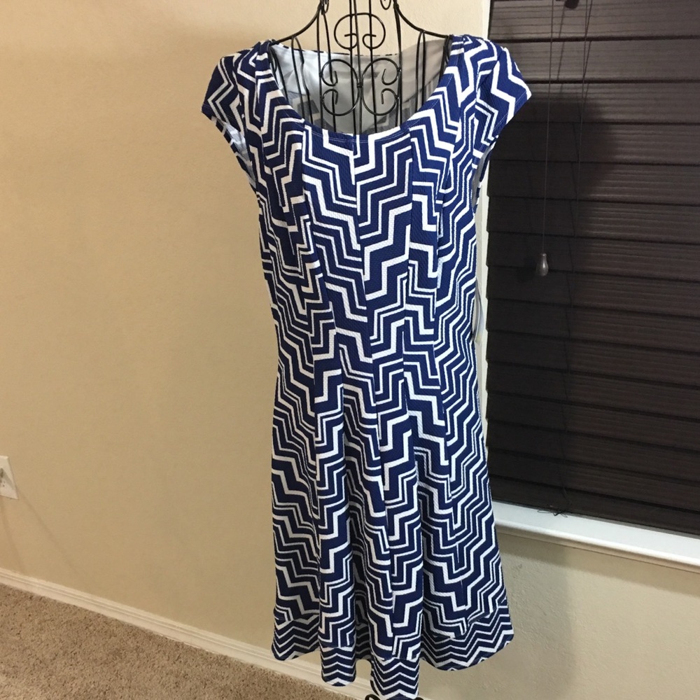 Blue/white Dress